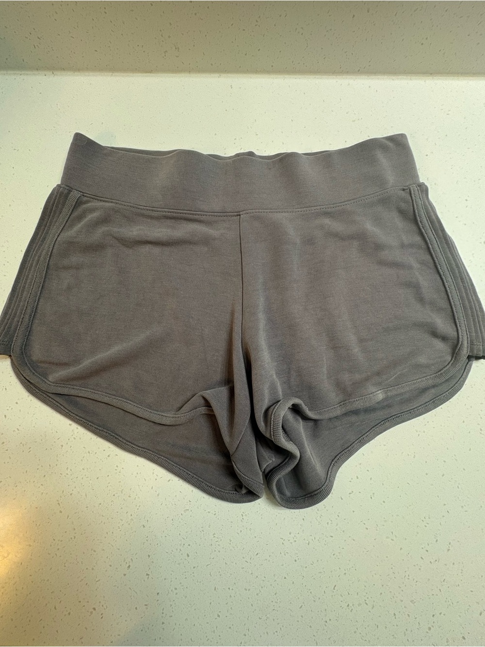 Athleta Serenity Pull On Shortie Shorts, Gray, Women Size S